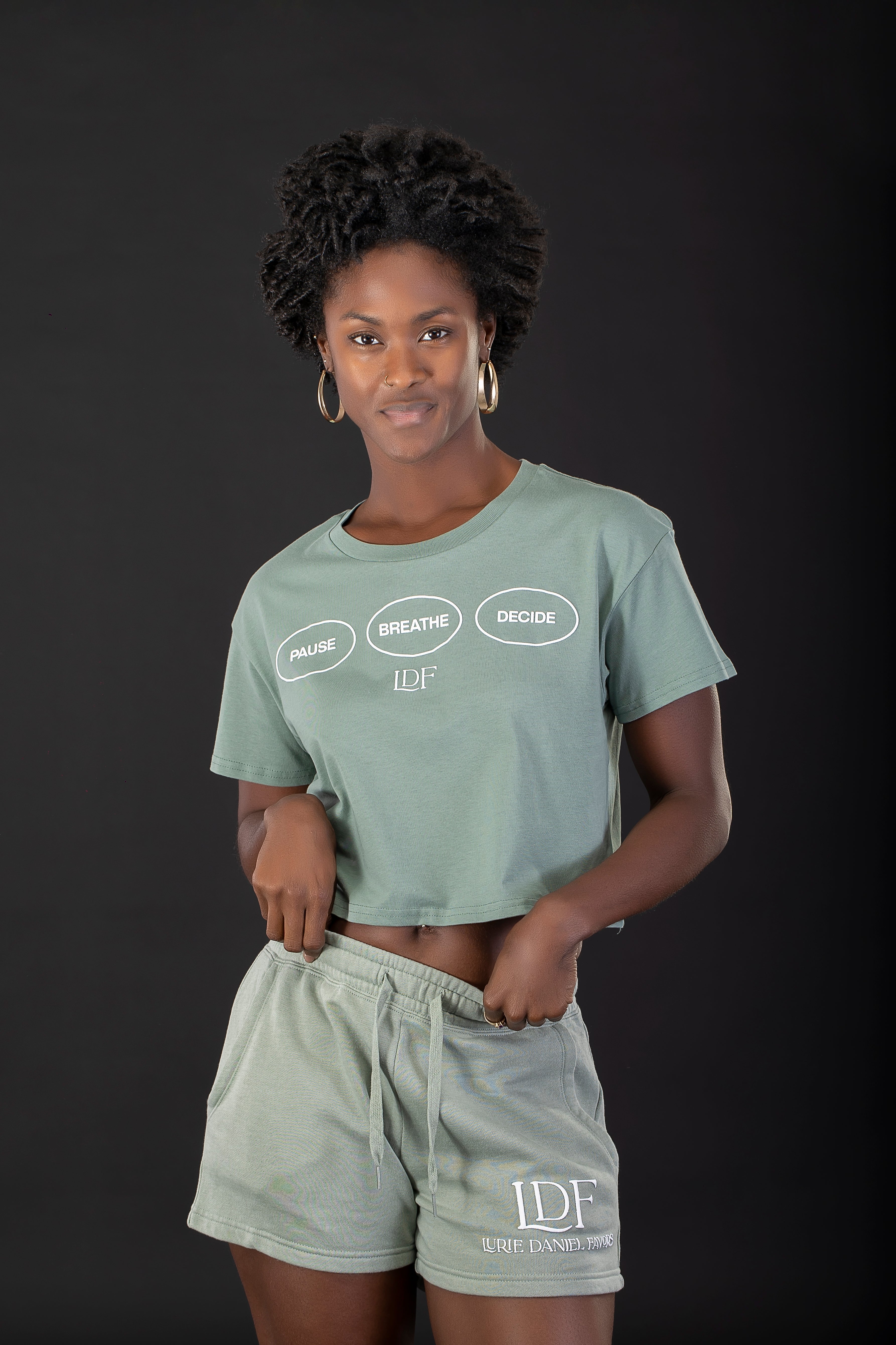Women's Sage Cropped Tee – Pause. Breathe. Decide.